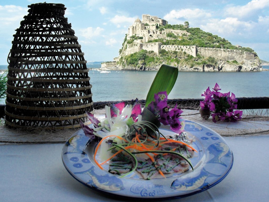 Ischiait English Coco Restaurant